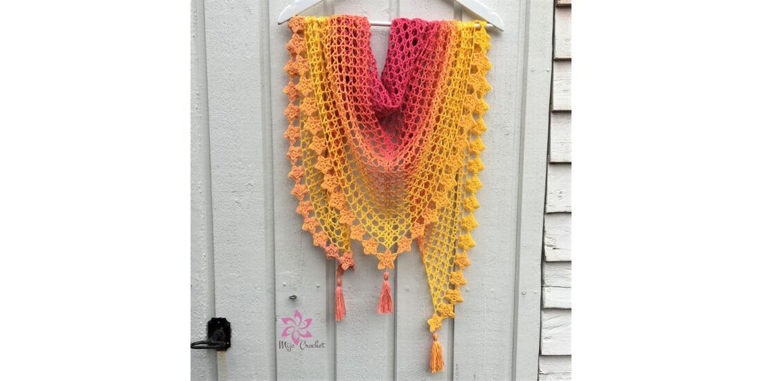 Yarn Art Flowers XY scarf