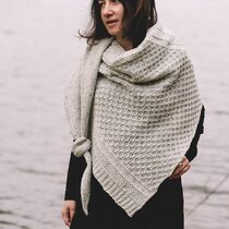 2022 Bee Calm Shawl 1